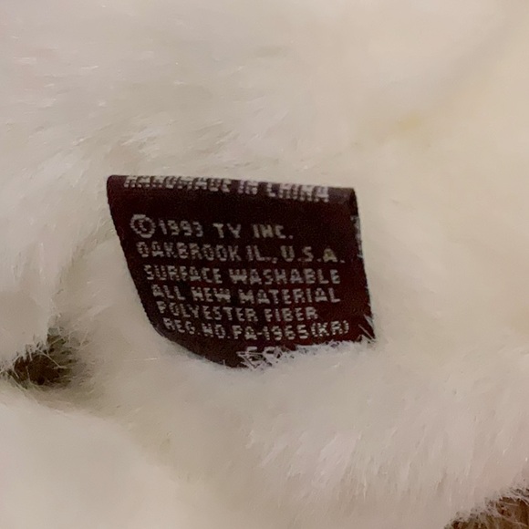 Ty Amore white with red embroidered “I♥️U”on chest collectible Valentine 💘 bear - Picture 13 of 13